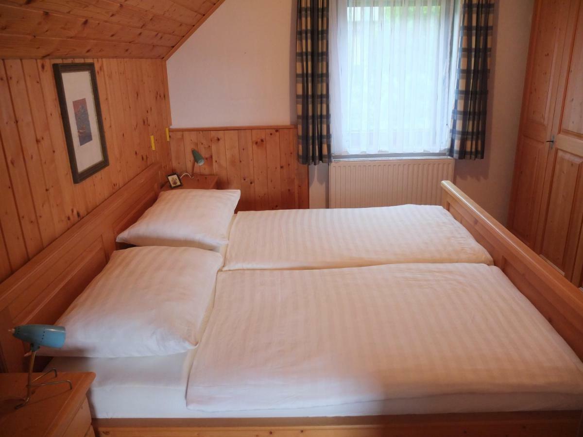 אלטמונסטר Ferienhaus In Der Schlipfing Mit Garten מראה חיצוני תמונה